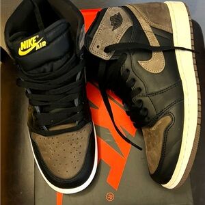 Air Jordan 1 Retro High OG 'Palomino'